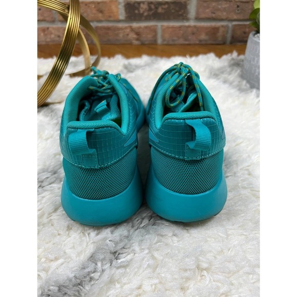 Nike Rosche Run Hyperfuse Woman’s Size 8.5 - Picture 5 of 9